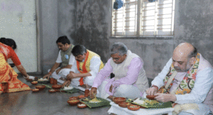 Amit-Shah-Bhojan