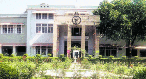 Gajra-Raja-Medical-College