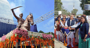 Shaheed-Veer-Narayan-Singh-pratima