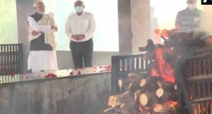 pm-narendra-modi-ki-maa-hiraben-ka-nidhan