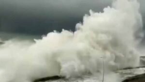 Cyclone-Biparjoy-13-06