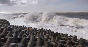 cyclone-biparjoy-08-23