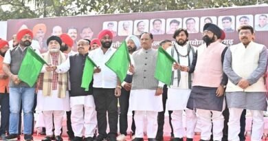 मुख्यमंत्री साय वीर बाल रैली में हुए शामिल, हरी झंडी दिखाकर किया रैली का शुभारंभ