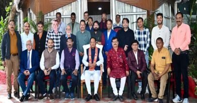 मुख्यमंत्री विष्णुदेव साय से राजस्थान के अंतर्राज्यीय अध्ययन भ्रमण से लौटे पत्रकारों के दल ने की सौजन्य मुलाकात