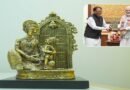 मुख्यमंत्री साय ने प्रधानमंत्री नरेंद्र मोदी को बेल मेटल निर्मित ‘माता कौशल्या के राम’ कलाकृति की भेंट