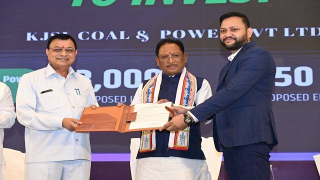 विशेष लेख : उद्योग और श्रम विभाग के आपसी समन्वय से संवर रहा है – छत्तीसगढ़