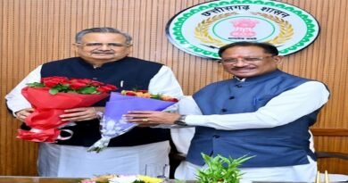 मुख्यमंत्री साय ने विशेष सत्र आयोजित करने के लिए विधानसभा अध्यक्ष डॉ. रमन सिंह के प्रति किया आभार प्रकट