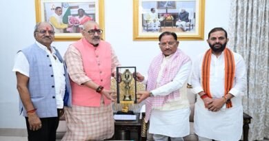 केंद्रीय मंत्री  गिरिराज सिंह ने मुख्यमंत्री विष्णुदेव साय से की सौजन्य भेंट