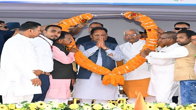 मुख्यमंत्री विष्णु देव साय बोदरी में संत गाडगे बाबा की 150वीं जयंती समारोह में हुए शामिल