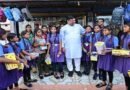 स्कूल शिक्षा मंत्री गजेन्द्र यादव ने बच्चों से किया आत्मीय संवाद,  जूते-मोजे भेंट कर बढ़ाया उत्साह