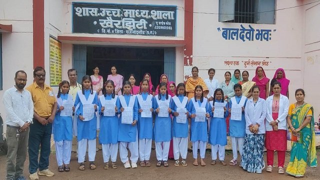 राजनांदगांव जिले में 6,576 किशोरी बालिकाओं को लगा एचपीवी टीका