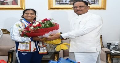 राष्ट्रमंडल खेलों की रजत पदक विजेता ज्ञानेश्वरी यादव का मुख्यमंत्री निवास में भव्य स्वागत