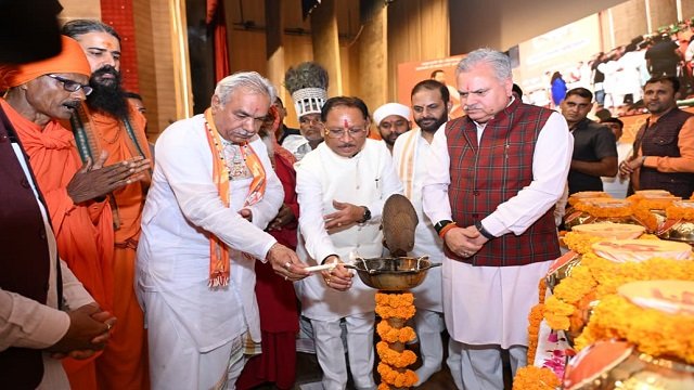 संत रविदास ने समरसता, समानता और भक्ति का जो मार्ग दिखाया, वही विकसित और सशक्त भारत की आधारशिला : मुख्यमंत्री साय