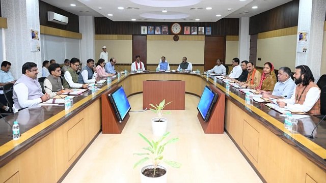 मुख्यमंत्री विष्णु देव साय की अध्यक्षता में आज यहां मंत्रालय महानदी भवन में आयोजित कैबिनेट की बैठक