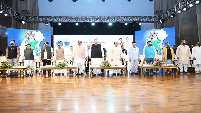 मुख्यमंत्री ने लॉन्च किया छत्तीसगढ़ का प्रीमियम हैंडलूम ब्रांड ‘कोशल फैब’
