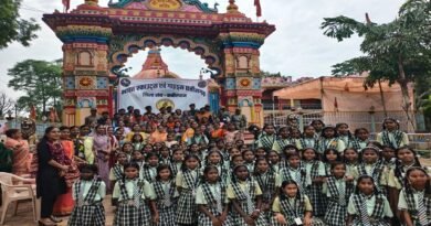 राखी के धागों के साथ सीमा पर सैनिकों तक पहुंचेंगी कवर्धा की बहनों की शुभकामनाएं