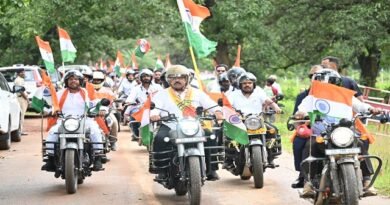 तिरंगा यात्रा के दूसरे दिवस माँ दंतेश्वरी की पूजा-अर्चना कर उप मुख्यमंत्री एवं वन मंत्री ने किया यात्रा का शुभारंभ