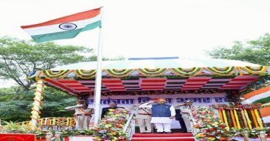 मुख्यमंत्री ने स्वतंत्रता दिवस के मुख्य समारोह में ध्वजारोहण कर प्रदेशवासियों को दी शुभकामनाएं