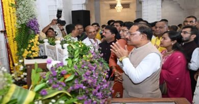 श्रीकृष्ण और राधारानी के दर्शन कर मुख्यमंत्री ने किया शंख अभिषेक, प्रदेशवासियों की सुख-समृद्धि और खुशहाली की कामना