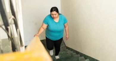दूसरे-तीसरे फ्लोर पर है ऑफिस? हर बार लिफ्ट ना लेने से मिलेगा फायदा, जानें क्यों जाएं सीढ़ी चढ़कर?